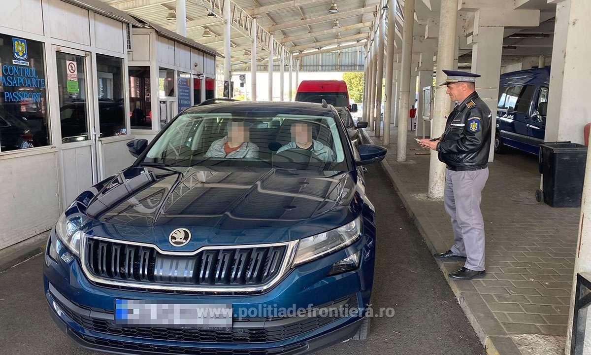 Permis de conducere fals, obținut în schimbul sumei de 100 euro