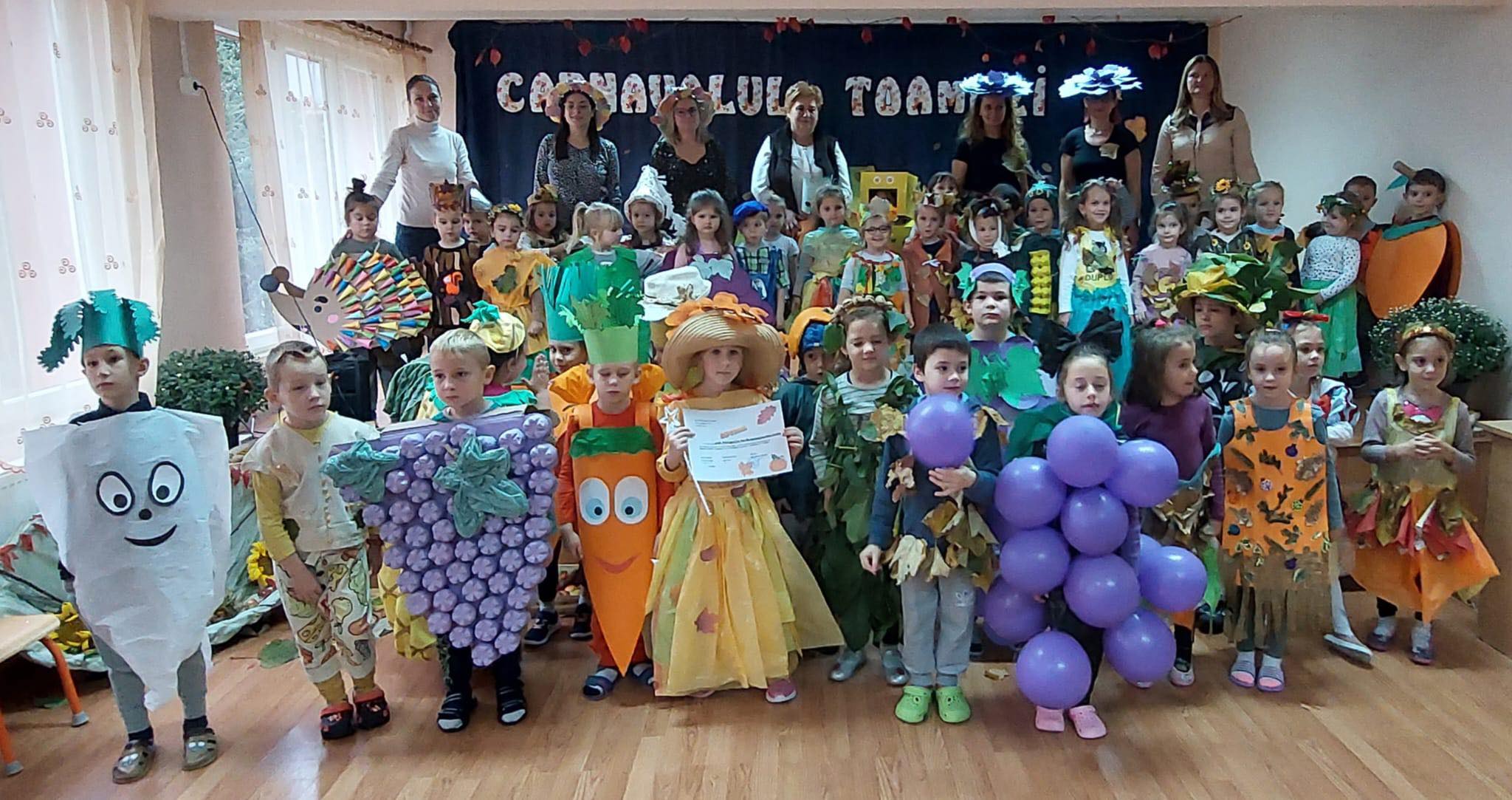 Carnavalul Toamnei, cu reutilizarea unor materiale cu scopuri estetice şi artistice!