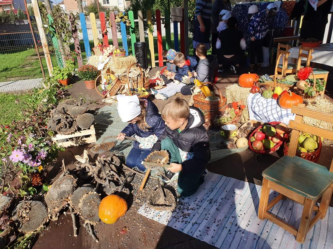 Festivalul toamnei la Grădiniței cu Program Prelungit "14 Mai"