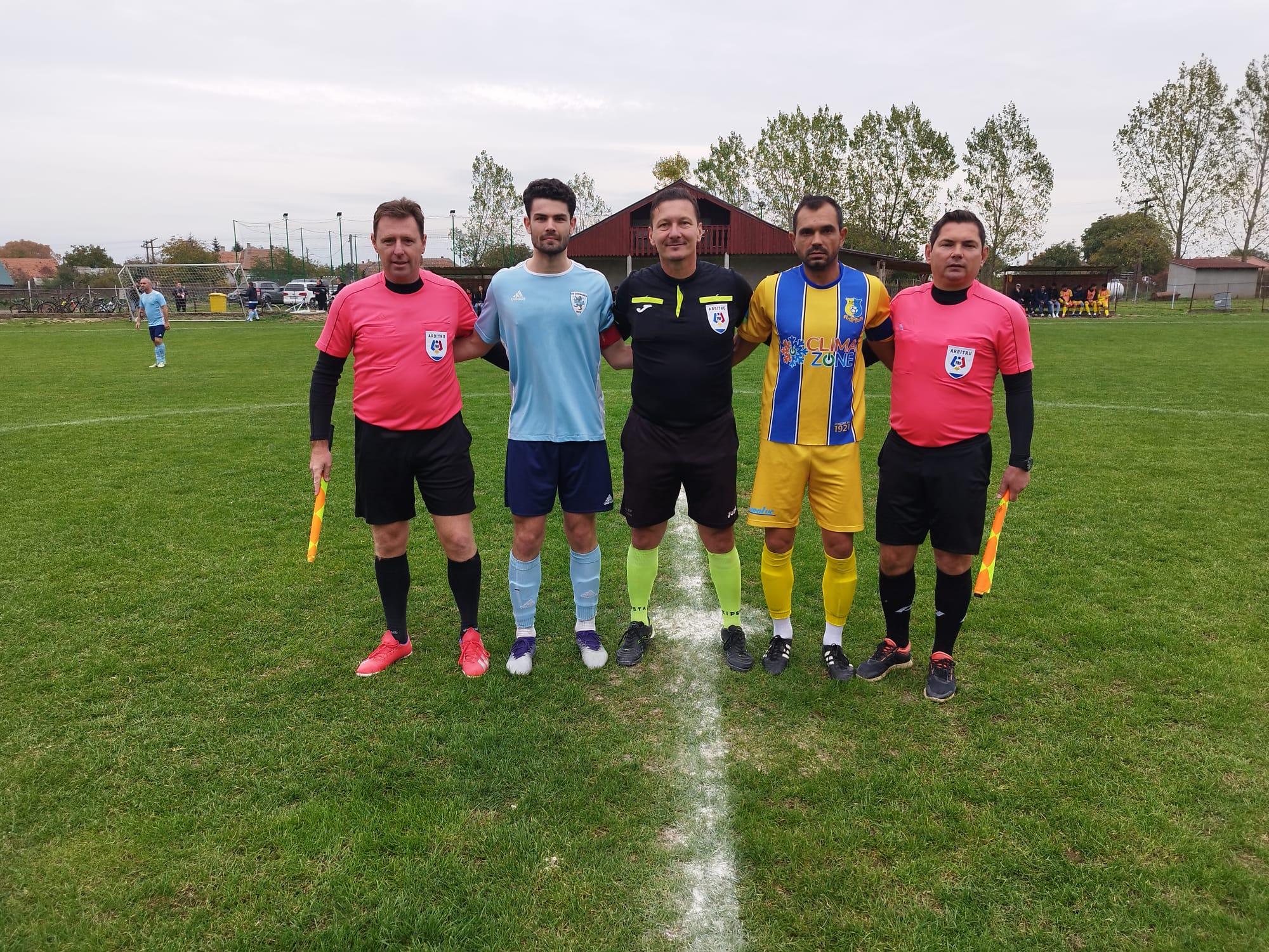 Olimpia bate la Cămin, Unirea se chinuie la Decebal