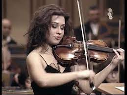 Radu Postăvaru și Diana Jipa într-un „Concert simfonic” ce nu-l vom uita