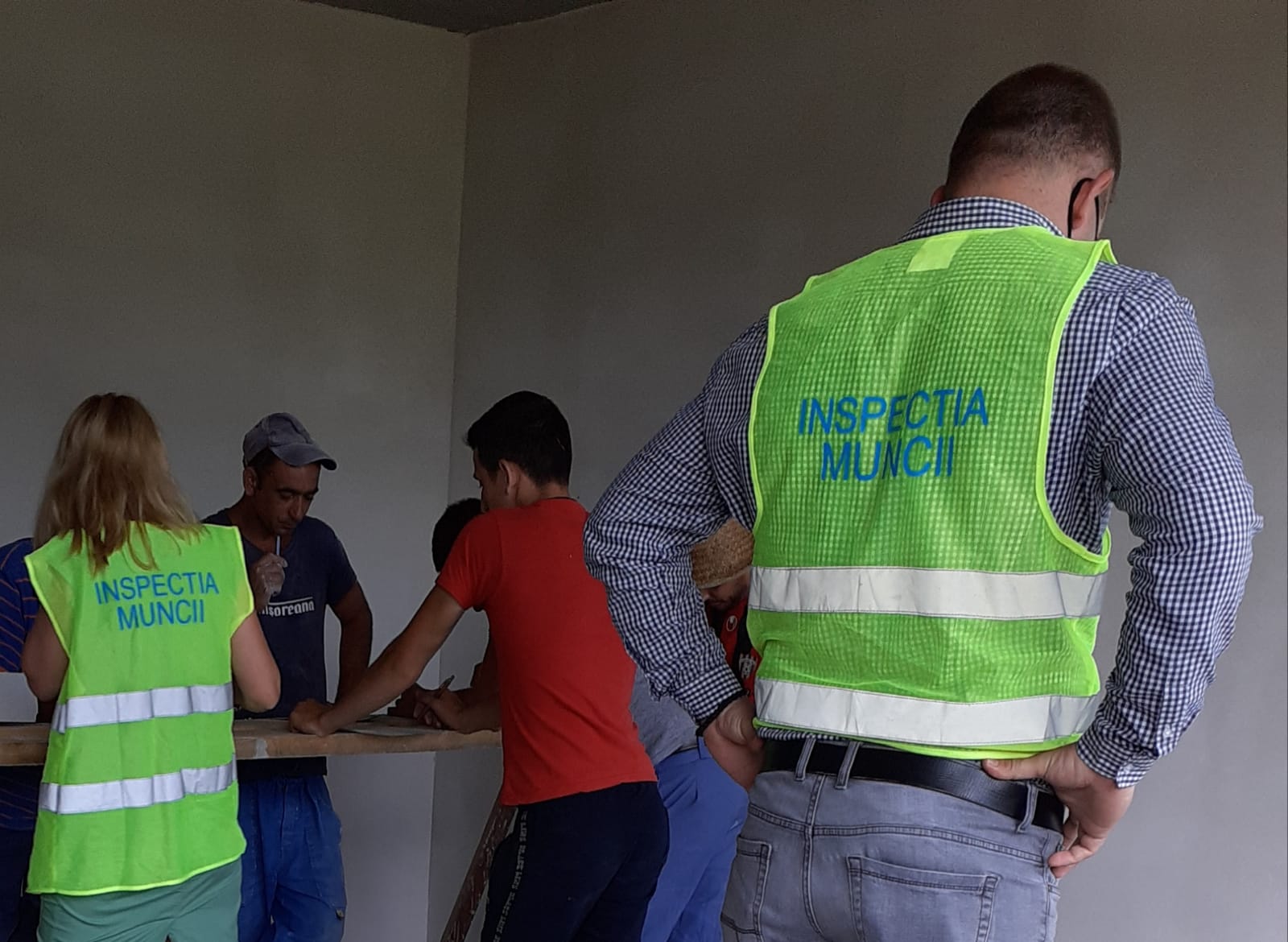 CONTROALE. Unii PATRONI  sătmăreni își BAT JOC, pur și simplu de ANGAJAȚI