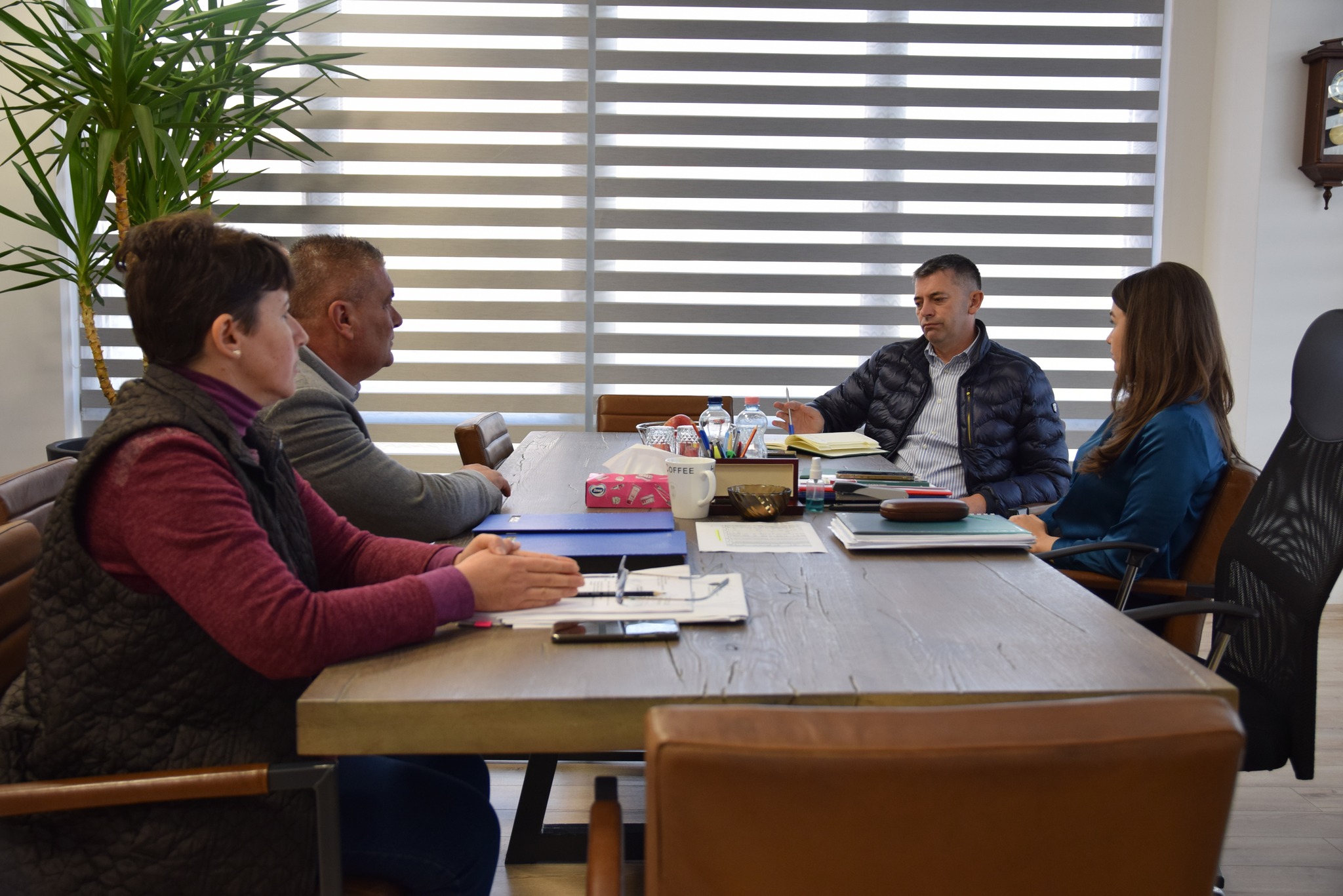 Prefectura continuă seria de întâlniri cu primarii din județ