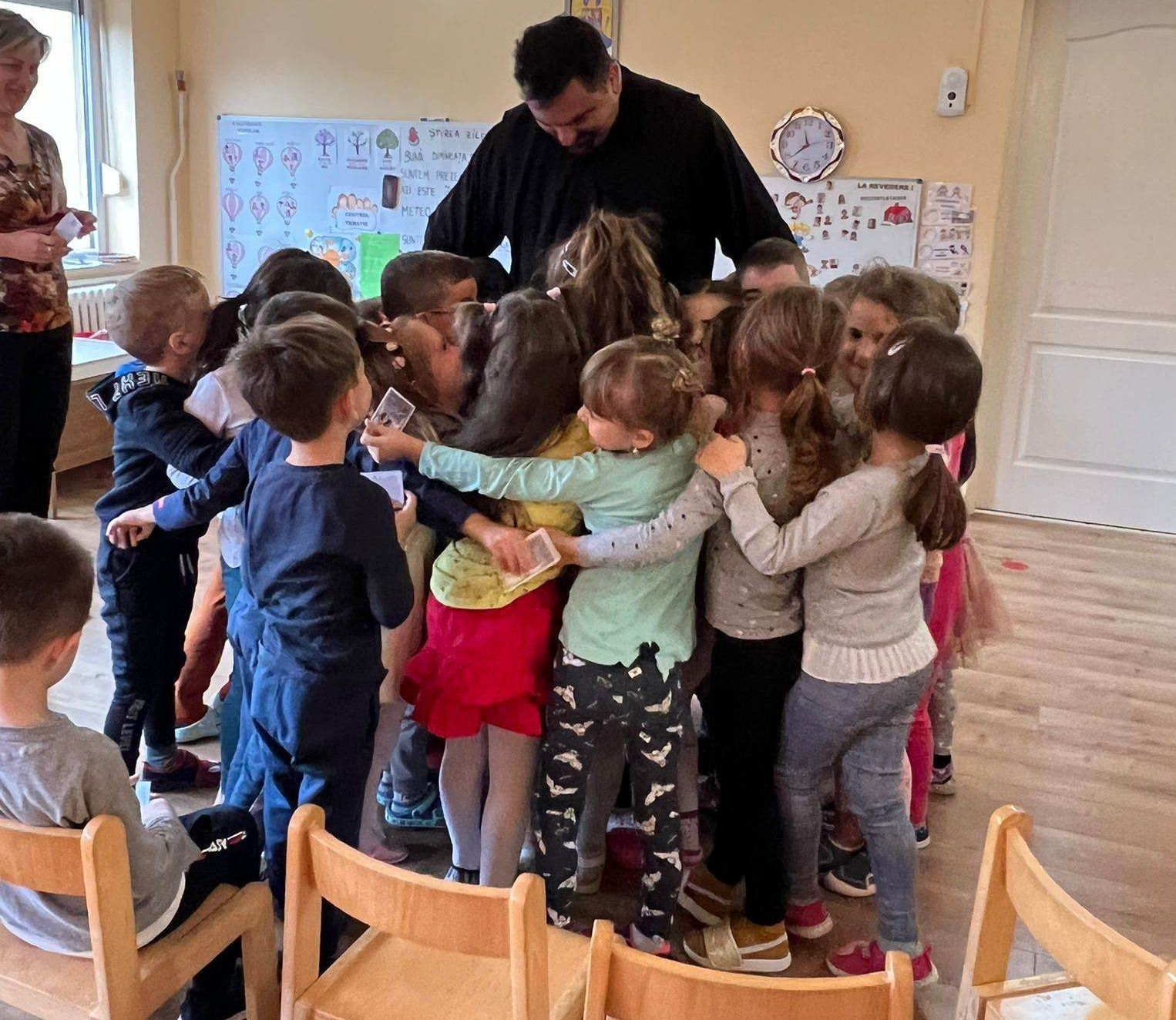 Atmosferă de POVESTE, cu părintele Cristian Boloş!