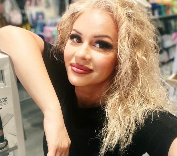 ALUMNI Alina Mangău (Hadded) : Poți face orice, atâta timp cât îți asumi toate repercusiunile faptelor tale!