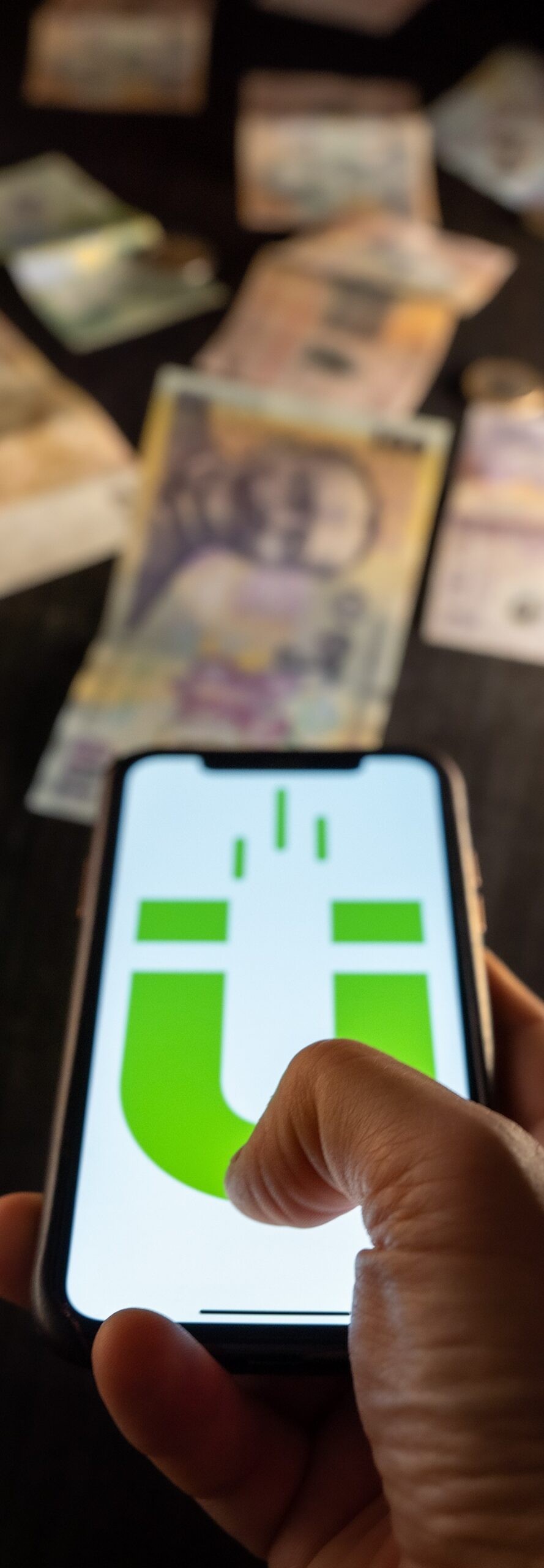 Bărbat cercetat pentru săvârșirea infracțiunii de efectuarea de operațiuni financiare în mod fraudulos