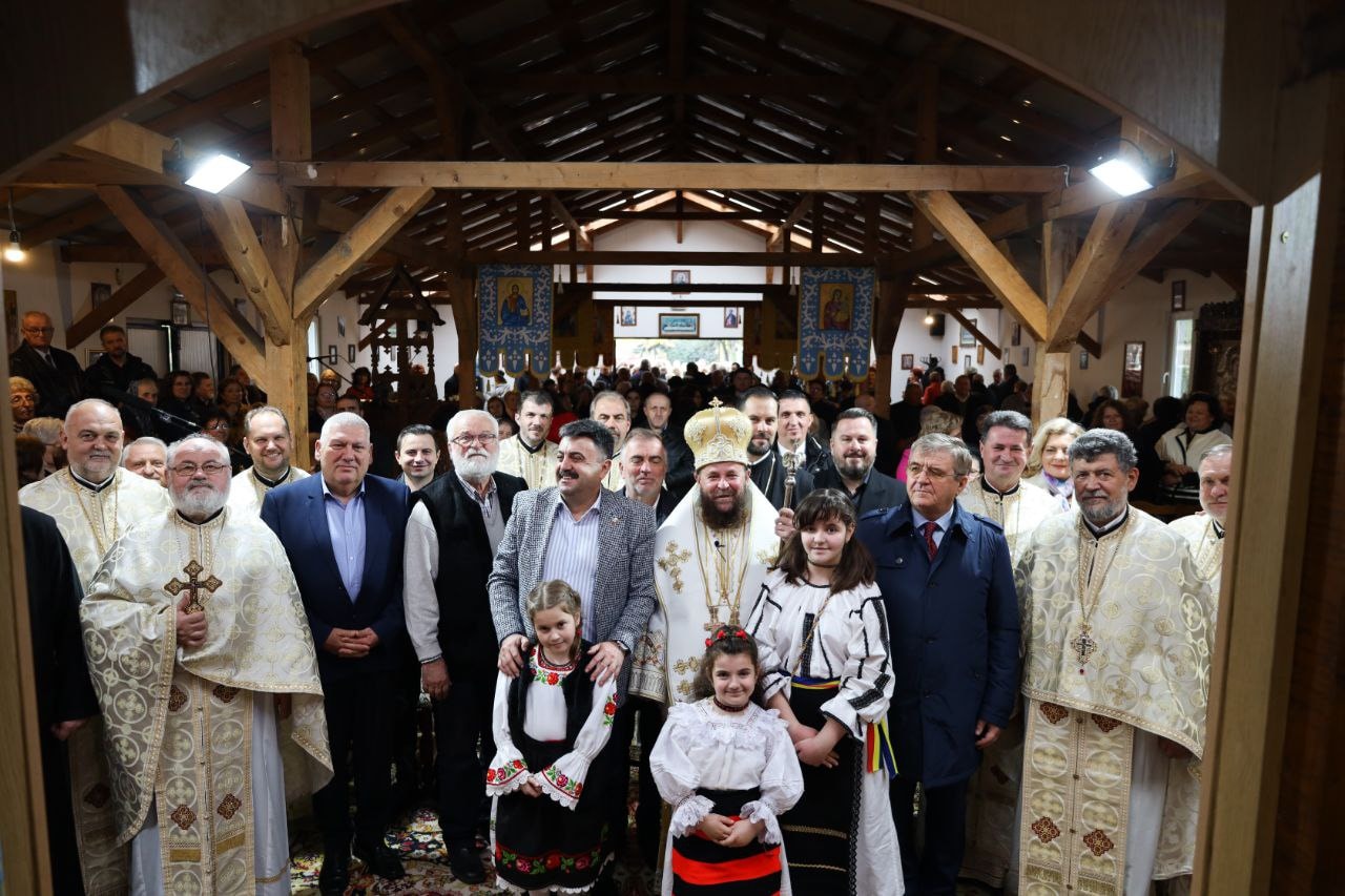 FOTOGALERIE. Liturghie Arhierească de Mihail și Gavril la Satu Mare