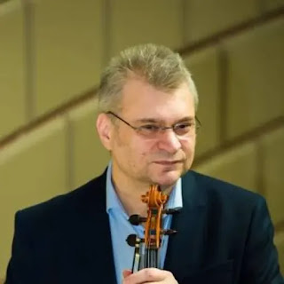 Filarmonica Dinu Lipatti ne oferă încă două aranjamente florale muzicale