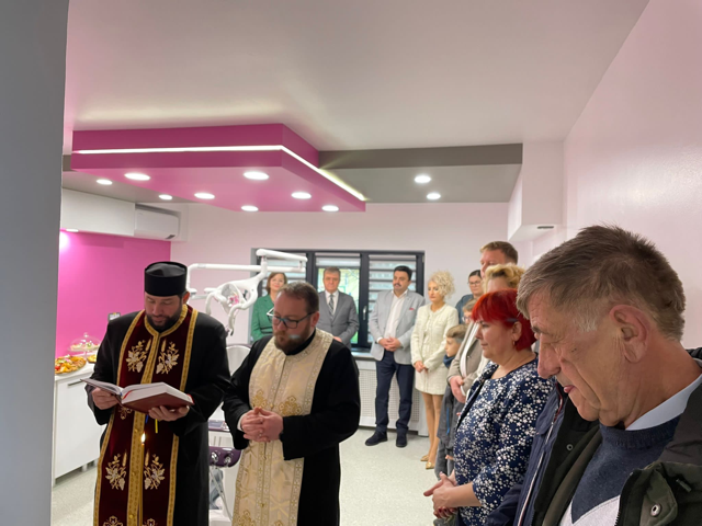 Investiție privată. Cel mai modern cabinet stomatologic sfințit în Țara Oașului