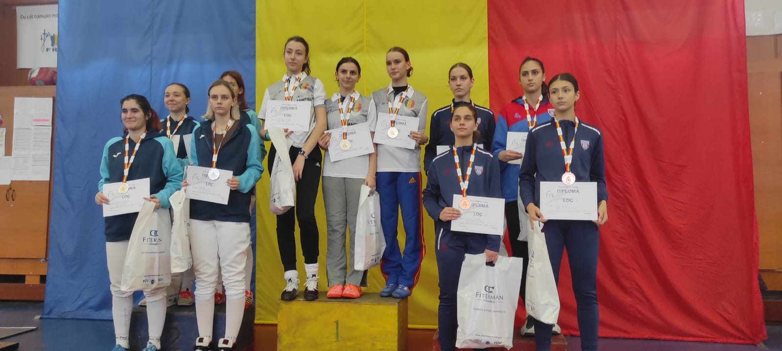 CS Satu Mare – campioana fetelor  la spadă cadeți