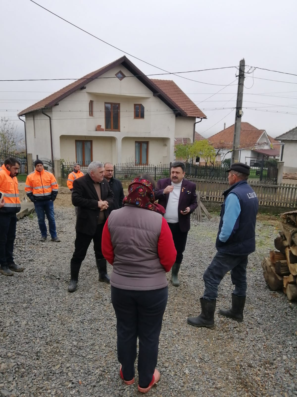 ALARMĂ! Pământul o ia la vale în Țara Oașului