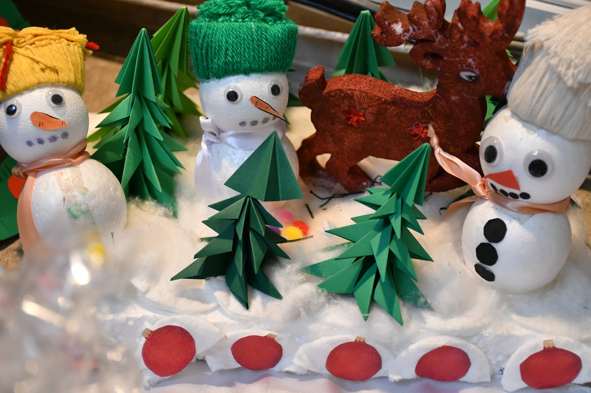 Magia Crăciunului redată prin obiecte hand-made confecționate de copii speciali