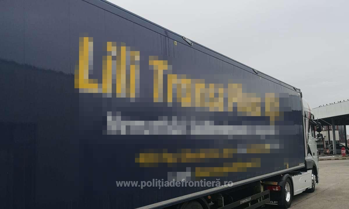 FOTO. Peste 35.500 de kg de deşeuri, oprite la intrarea în ţară