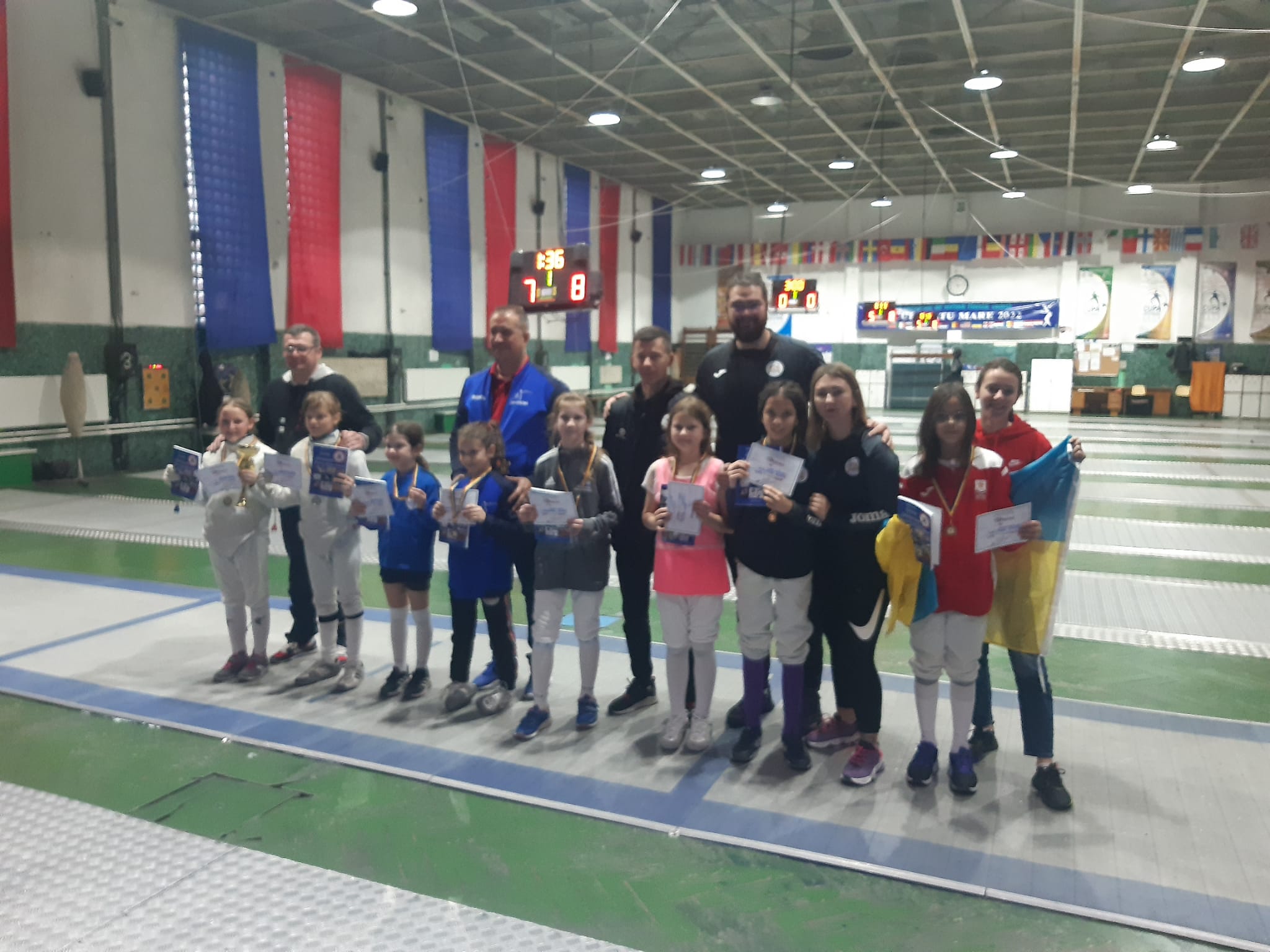 Peste 200 de floretiști din cinci țări  au participat la Cupa 1 Decembrie 2022!