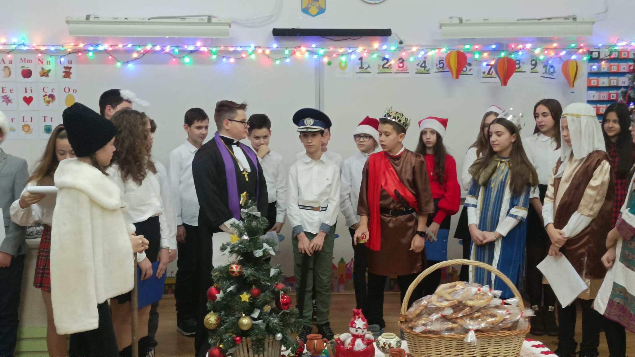 Serbare de Crăciun la Școala Gimnazială „Grigore Moisil”