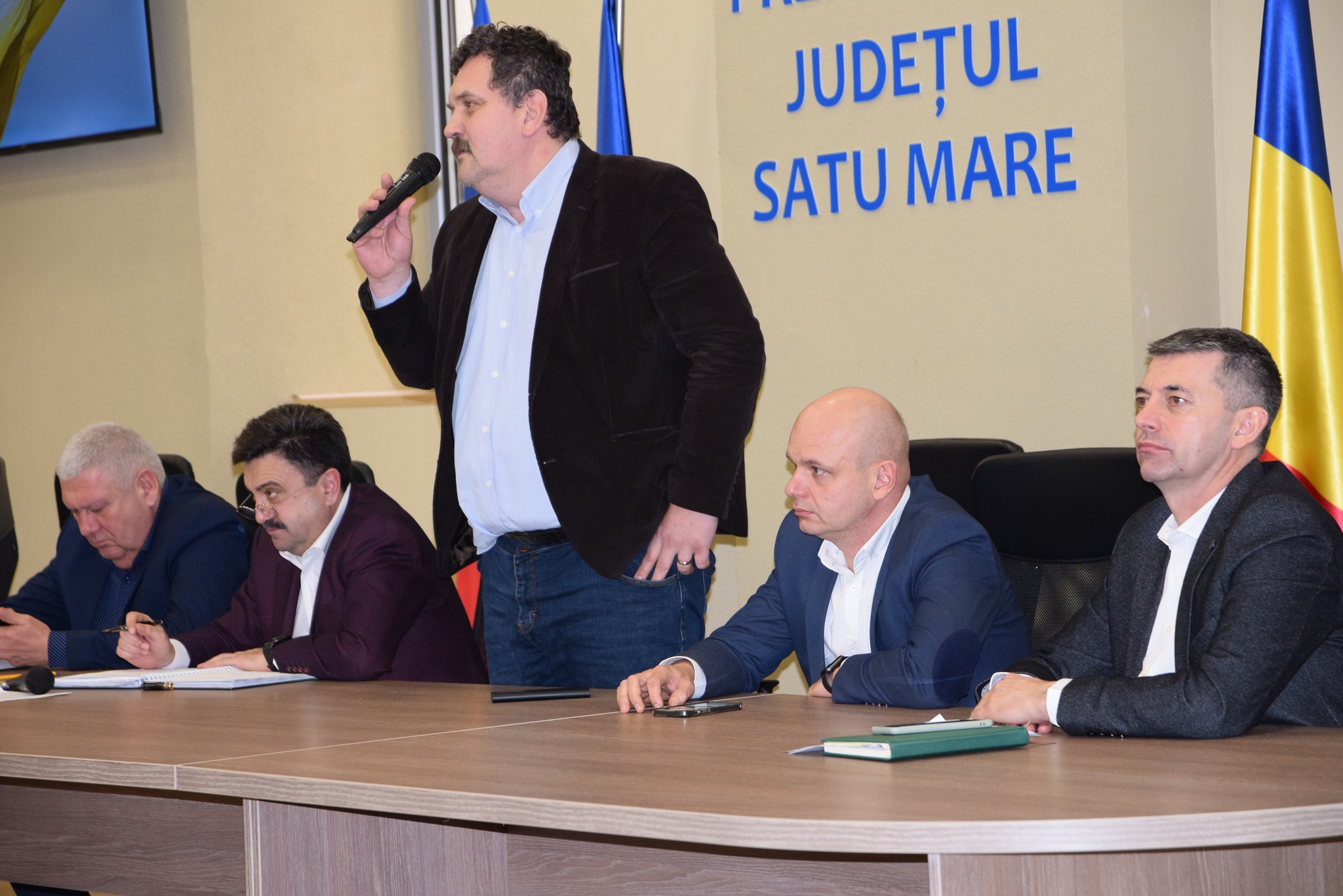 Președintele Consiliului Judeţean, Pataki Csaba, a susținut un discurs despre salarii