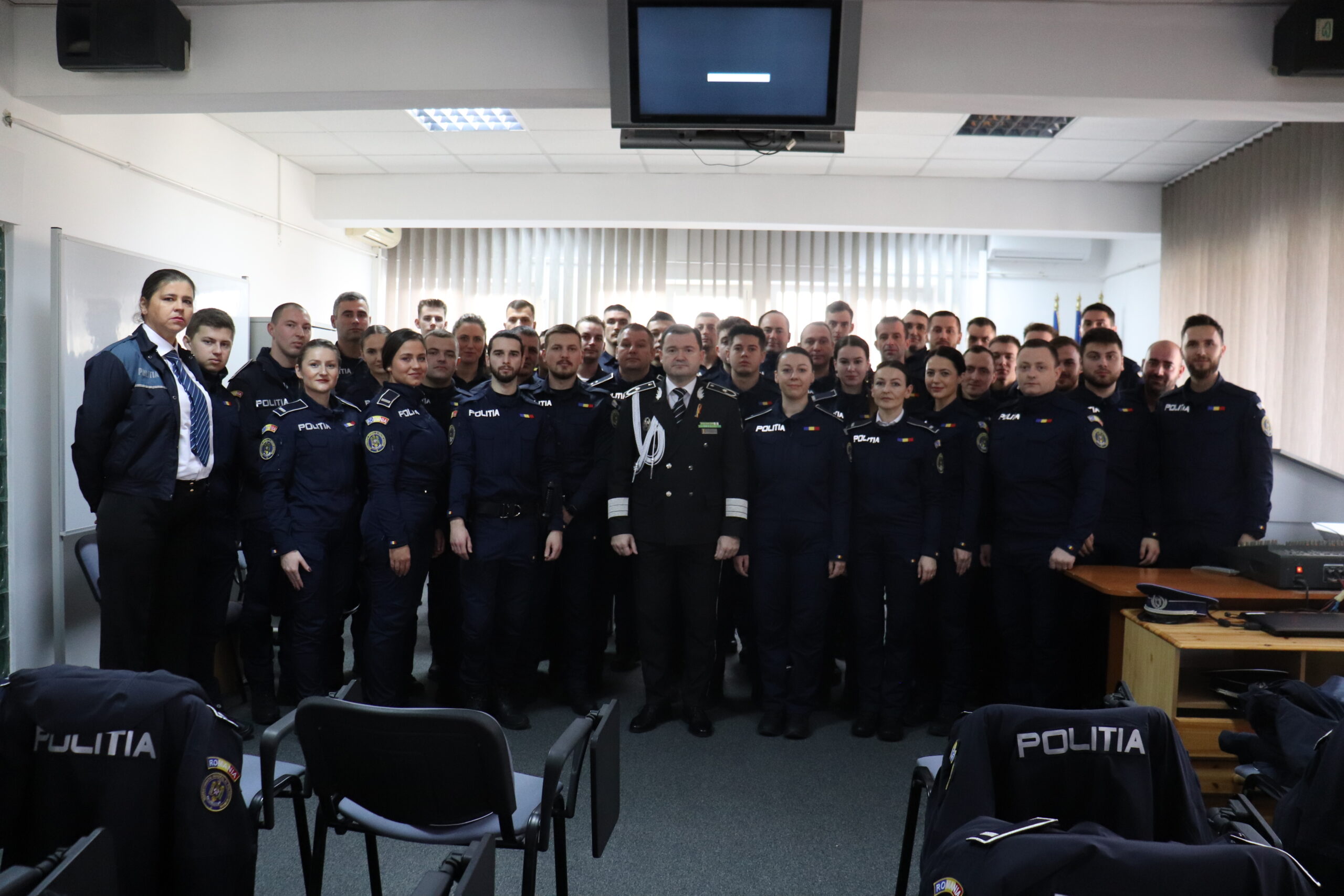 Jurământ de credință depus de NOII polițiști sătmăreni. Peste 40 la număr