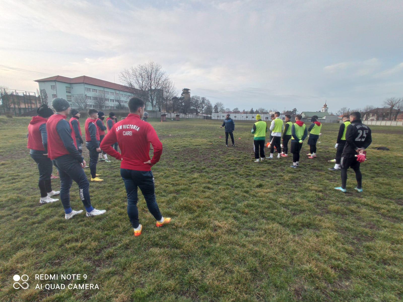 Fotbaliştii de la CSM Victoria Carei şi-au reluat  antrenamentele