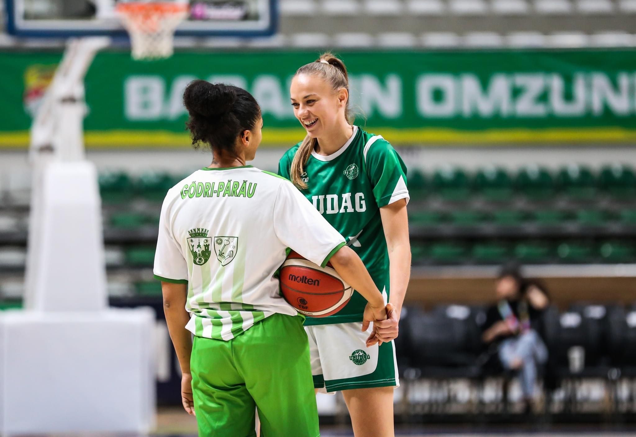 Baschet feminin. Sătmăreanca Claudia Cuic-Pop va juca la San Sebastian