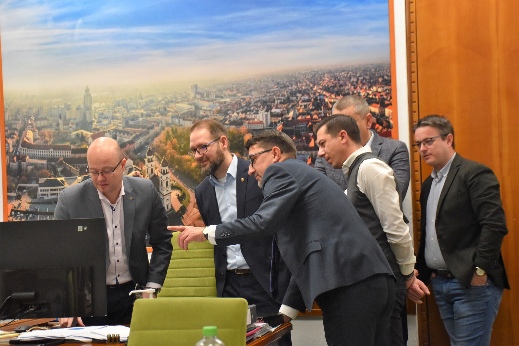 Primarul Kereskenyi  și-a prezentat prioritățile în fața parlamentarilor sătmăreni