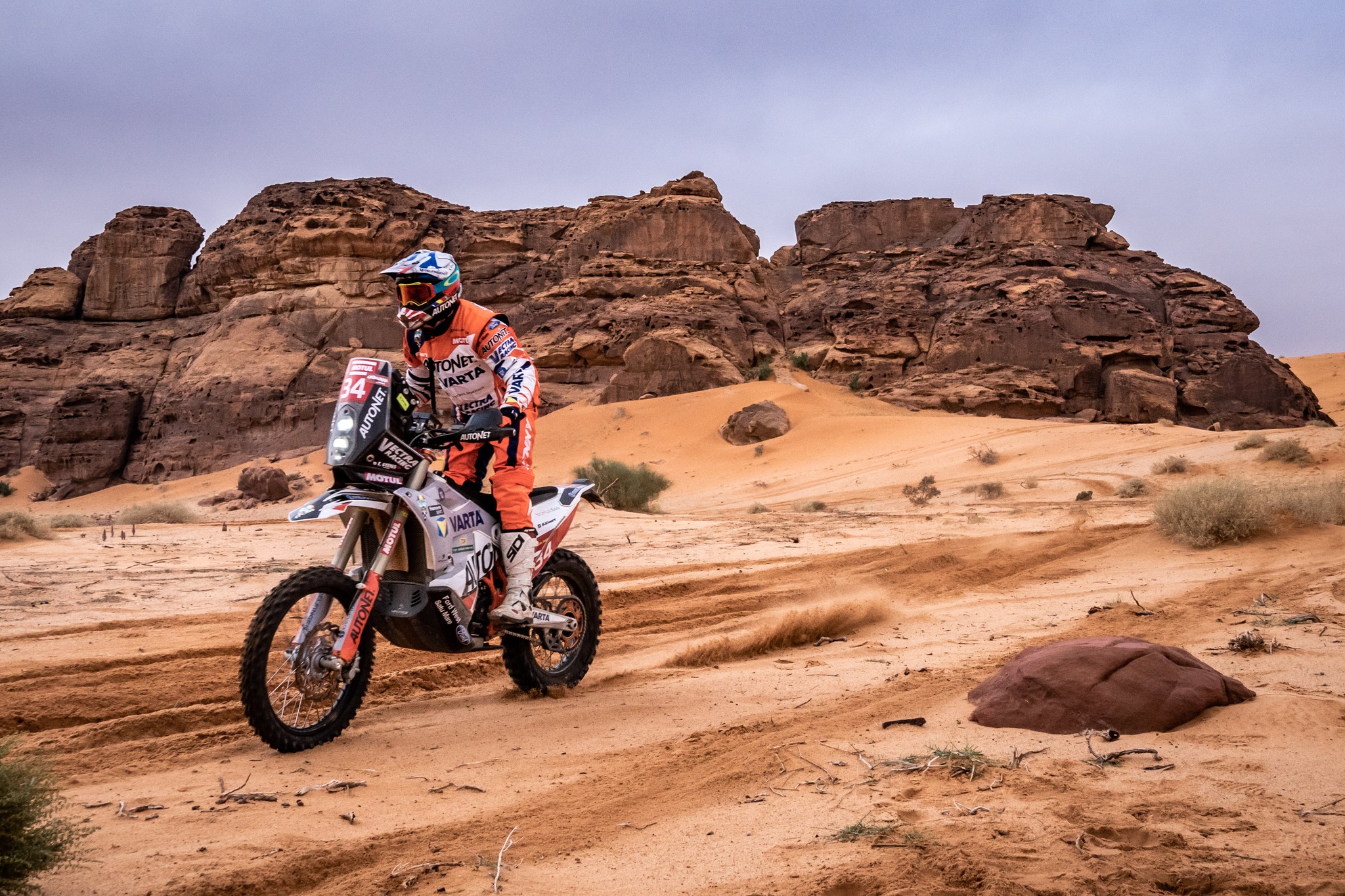 Emanuel Gyenes, locul 41 în etapa a treia la Raliul Dakar