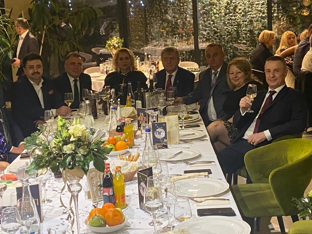 Petrecere de Anul Nou. Sătmărenii au sărbătorit seara de Revelion așa cum se cuvine