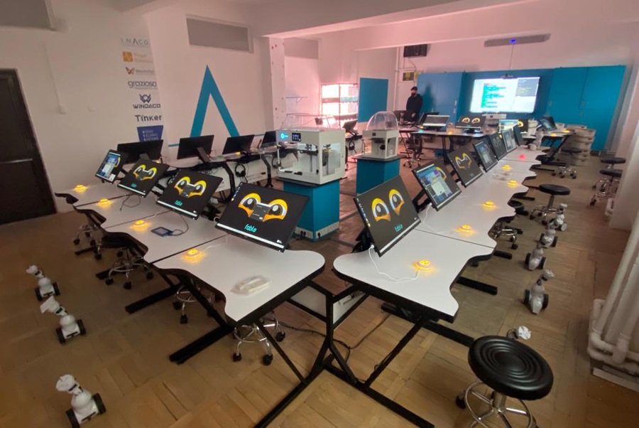 Smart Lab în fiecare liceu din România – un vis realizabil cu finanțare PNRR