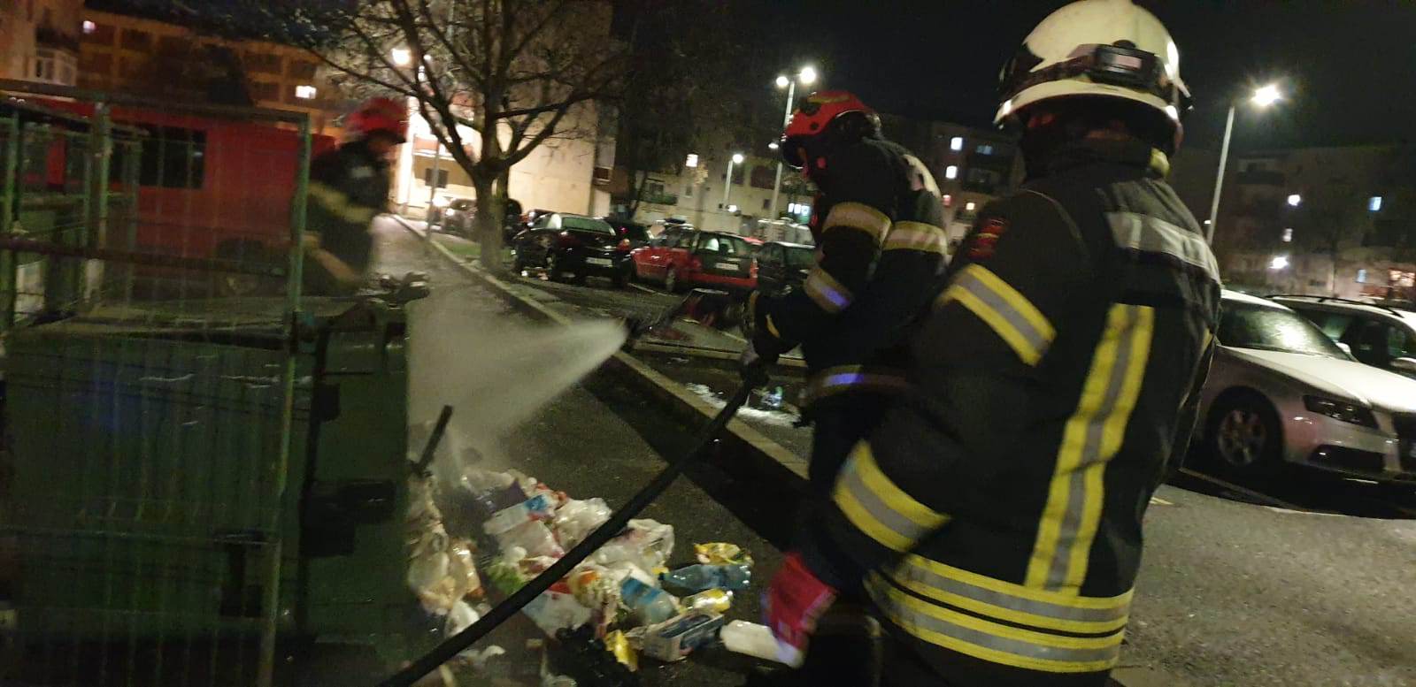 Tomberoane aprinse intenționat la Satu Mare