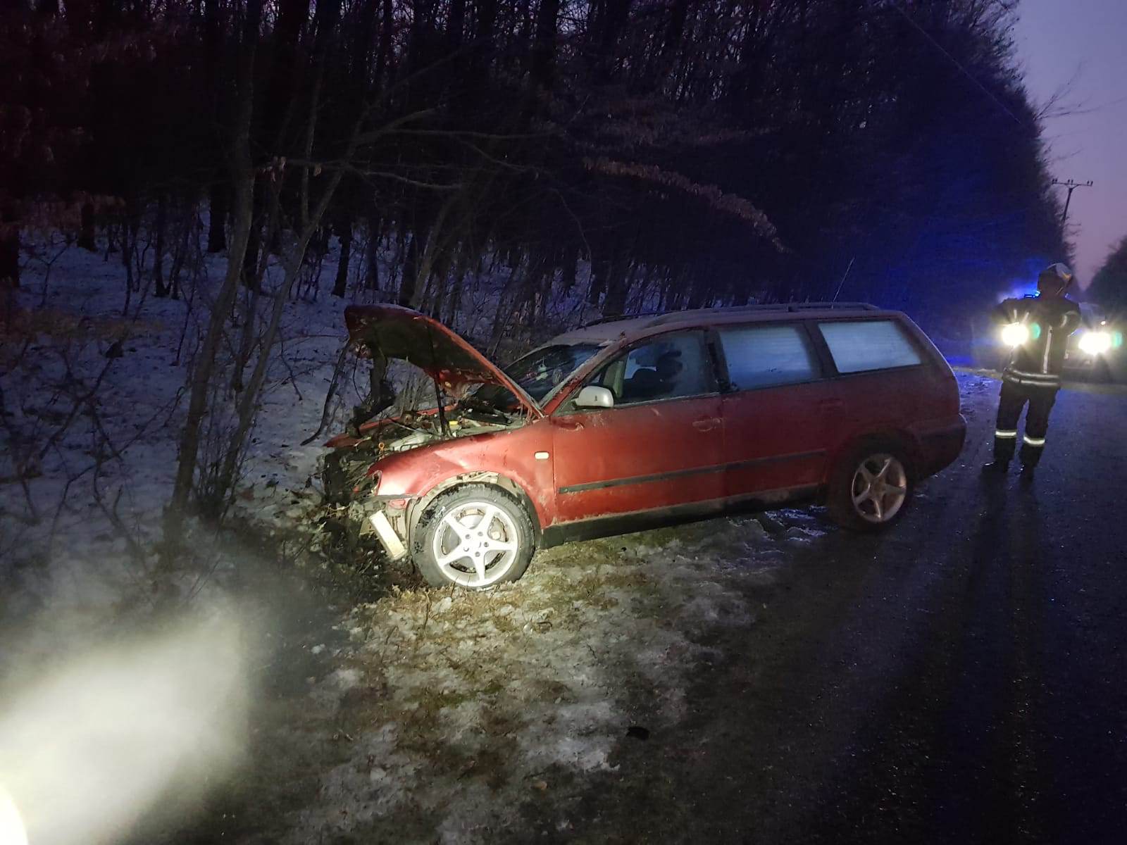 FOTO. ACCIDENT GRAV lângă Satu Mare. O femeie a ajuns la SPITAL