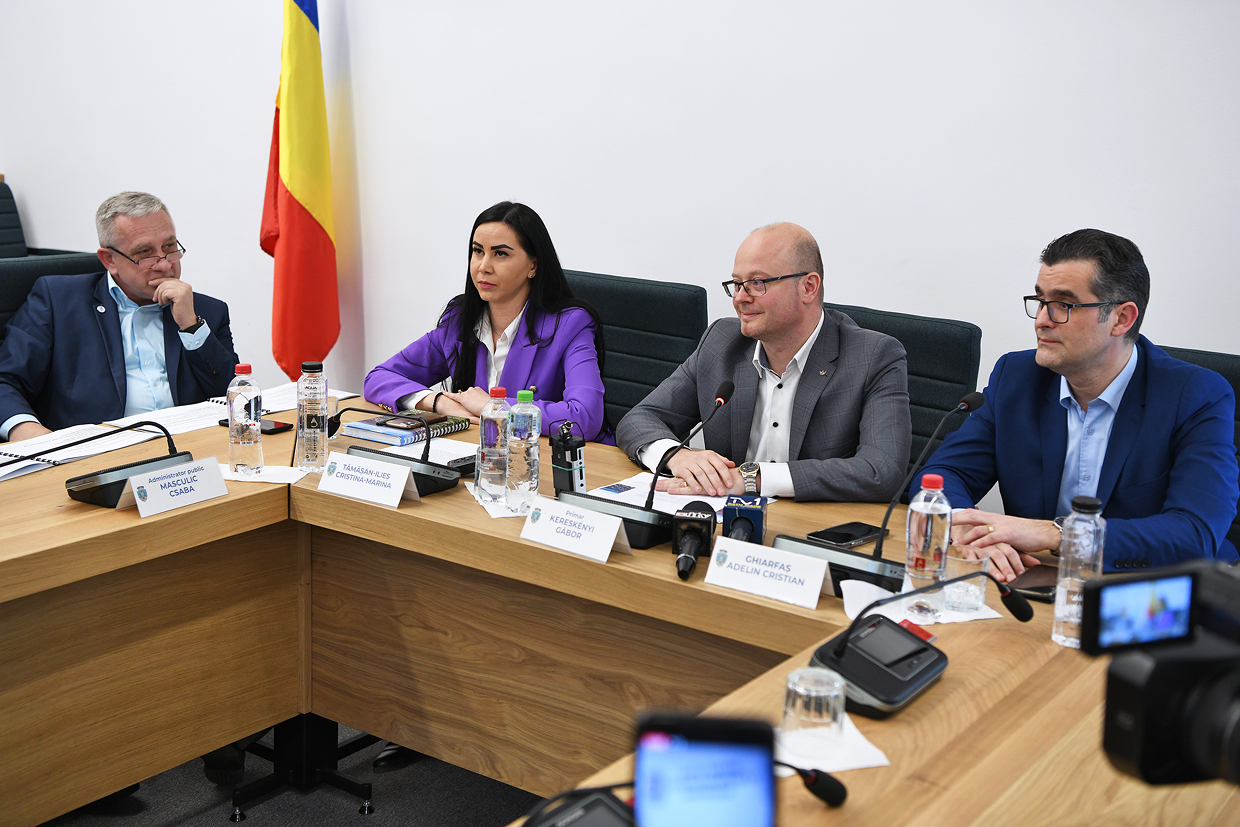 RAPORTUL PRIMARULUI. KERESKENYI: ”Orașul se dezvoltă, iar meritul este și al Dumneavoastră”