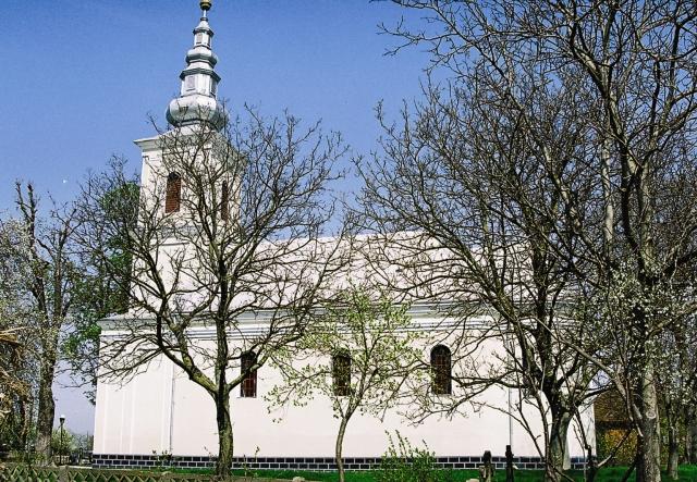 Tătărești - prima documentare scrisă a localităţii apare în anul 1411 sub denumirea de ”possession Valahis Reesthelek intra terminos”