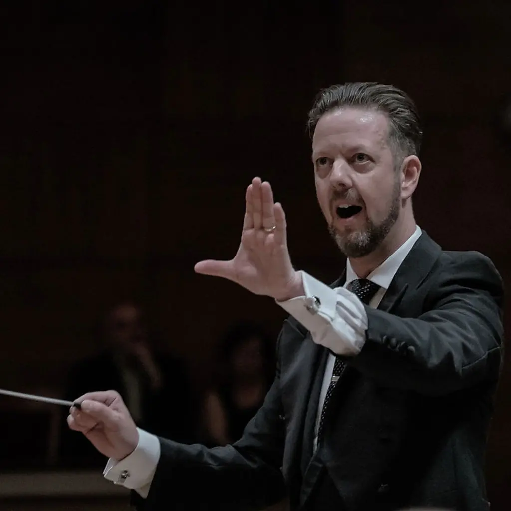 Un galez la pupitrul Orchestrei Simfonice a Filarmonicii Dinu Lipatti - Simon Chalk