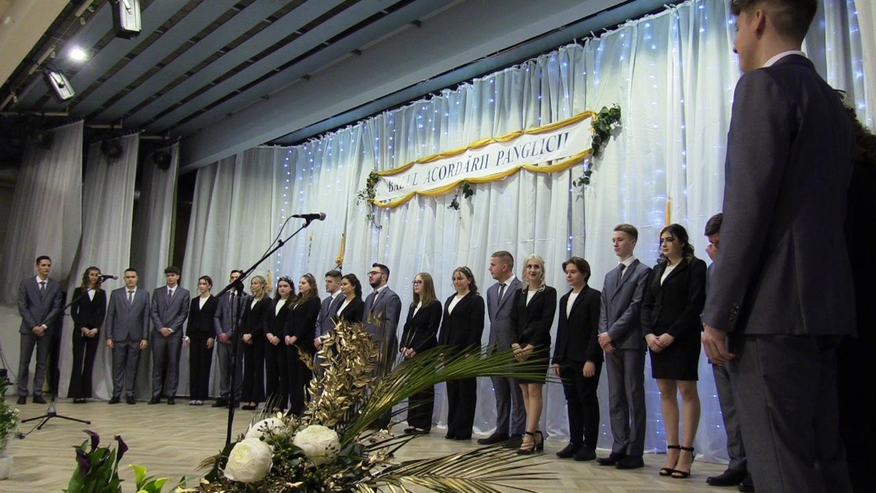 VIDEO/FOTO. Balul Acordării Panglicii”, la absolvenții români din Ungaria