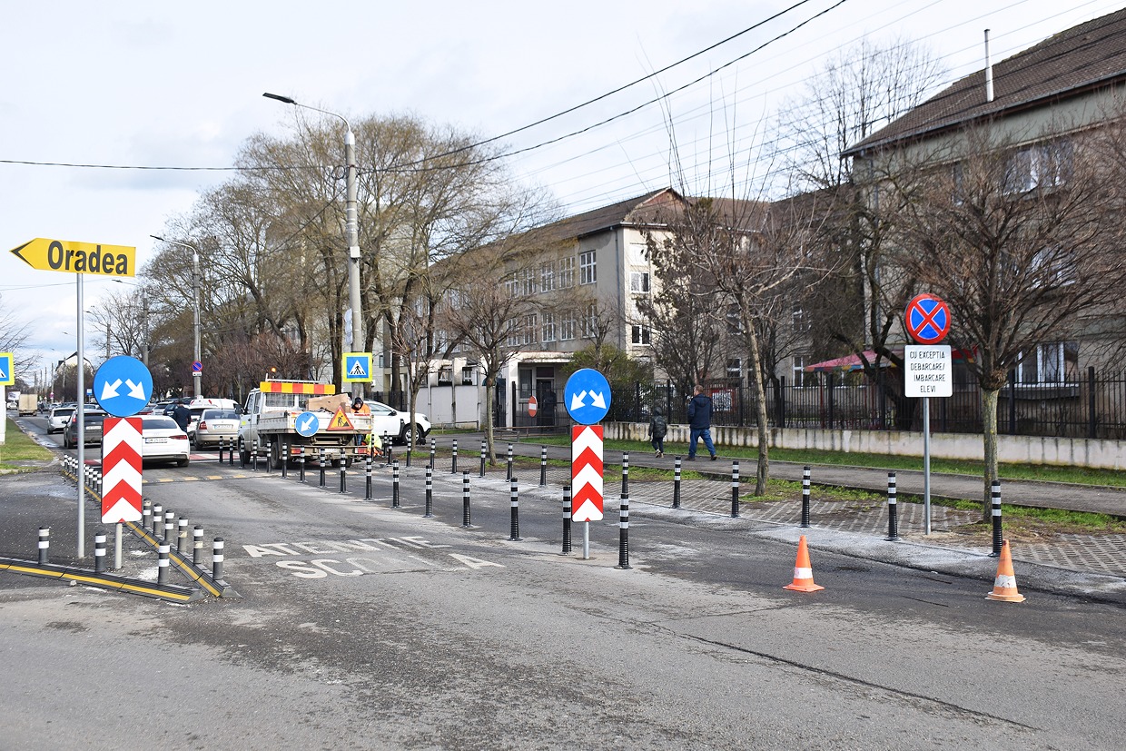 FOTO. Primul culoar Kiss&amp;Ride, testat la Satu Mare