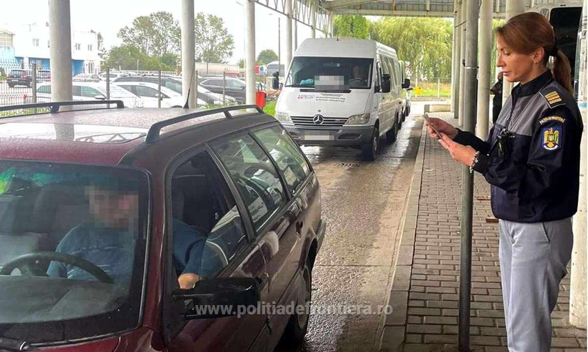 Autoturism radiat din circulație, oprit la ieșirea din țară