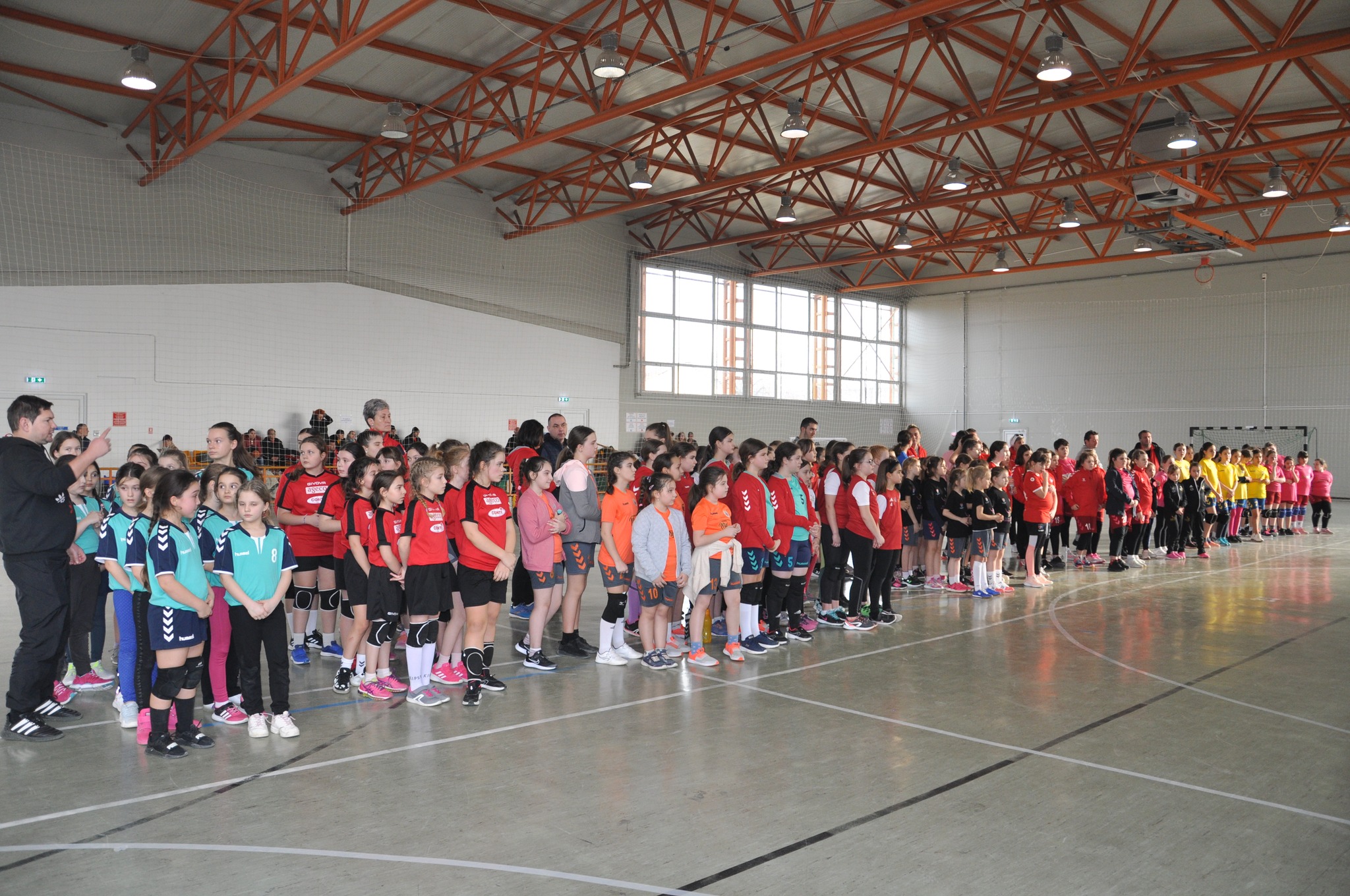 Handbal feminin U11. Festival de goluri la Cupa Gold-T-Farm Carei