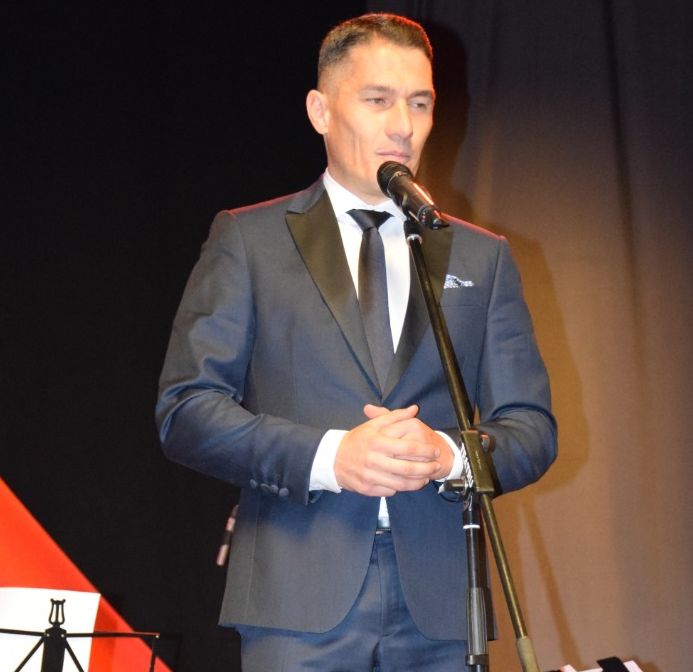 Kovacs Istvan va arbitra una dintre semifinalele Campionatului Mondial  al Cluburilor