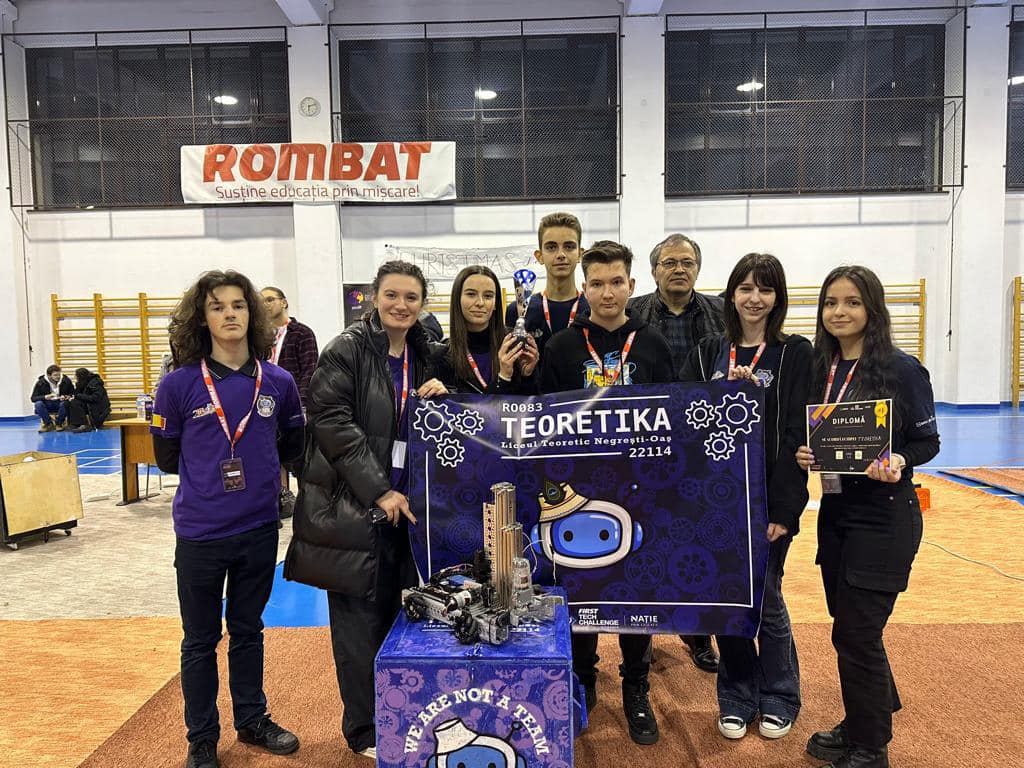 Echipa de robotică „Teoretika” a Liceului Teoretic Negrești Oaș, calificată la etapa Regionalei de Robotică București