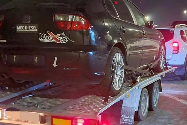 Amendă pentru mașina  de pe trailer!