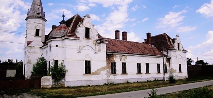 Conac din județul Satu Mare,  intră în reabilitare