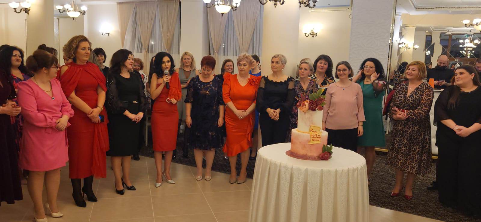 FOTOGALERIE. Educatoarele din Satu Mare au sărbătorit într-un cadru festiv Ziua de 8 Martie