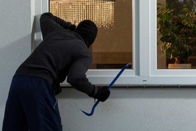 Autor al infracțiunii de furt calificat, identificat de polițiști