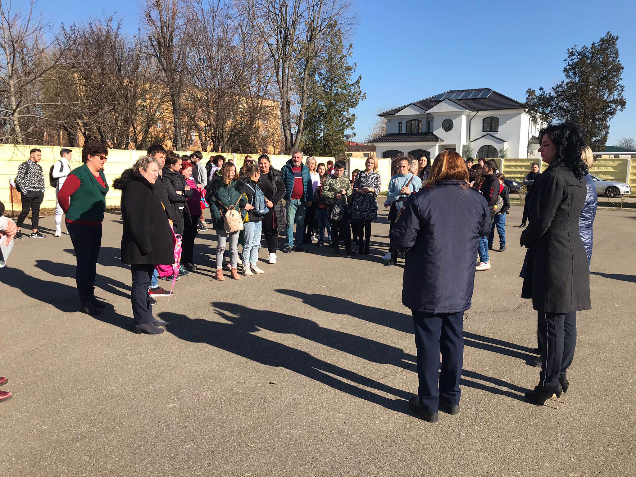 Elevi informați = viitori adulți responsabili