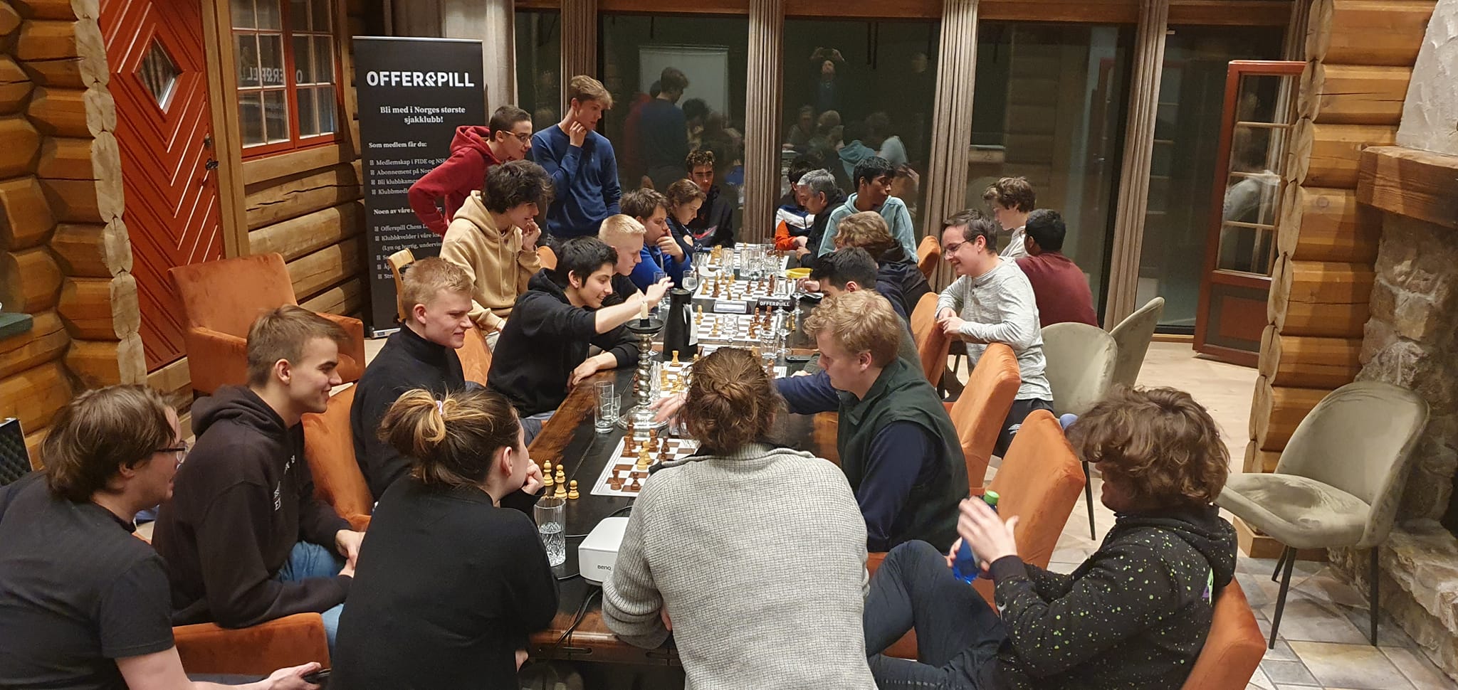 De la Magnus Carlsen la  RB Ramesh până la un cantonament la Eforie Nord