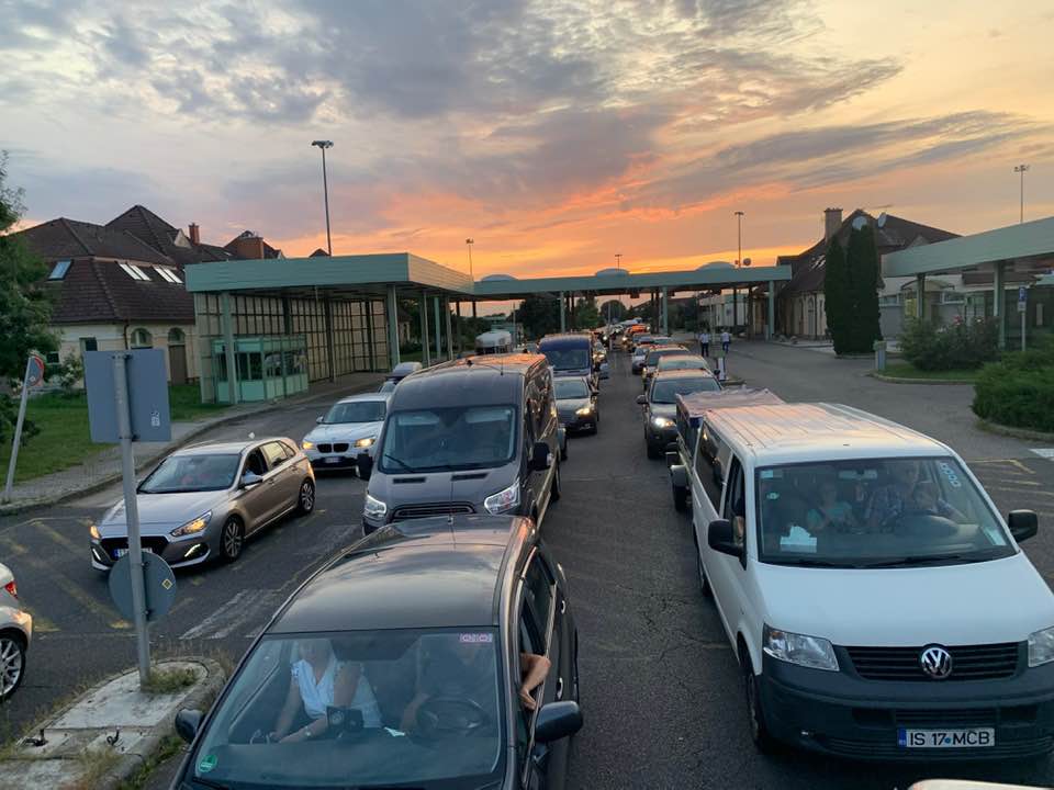 Vămile cu Ungaria, blocate timp  de mai multe ore