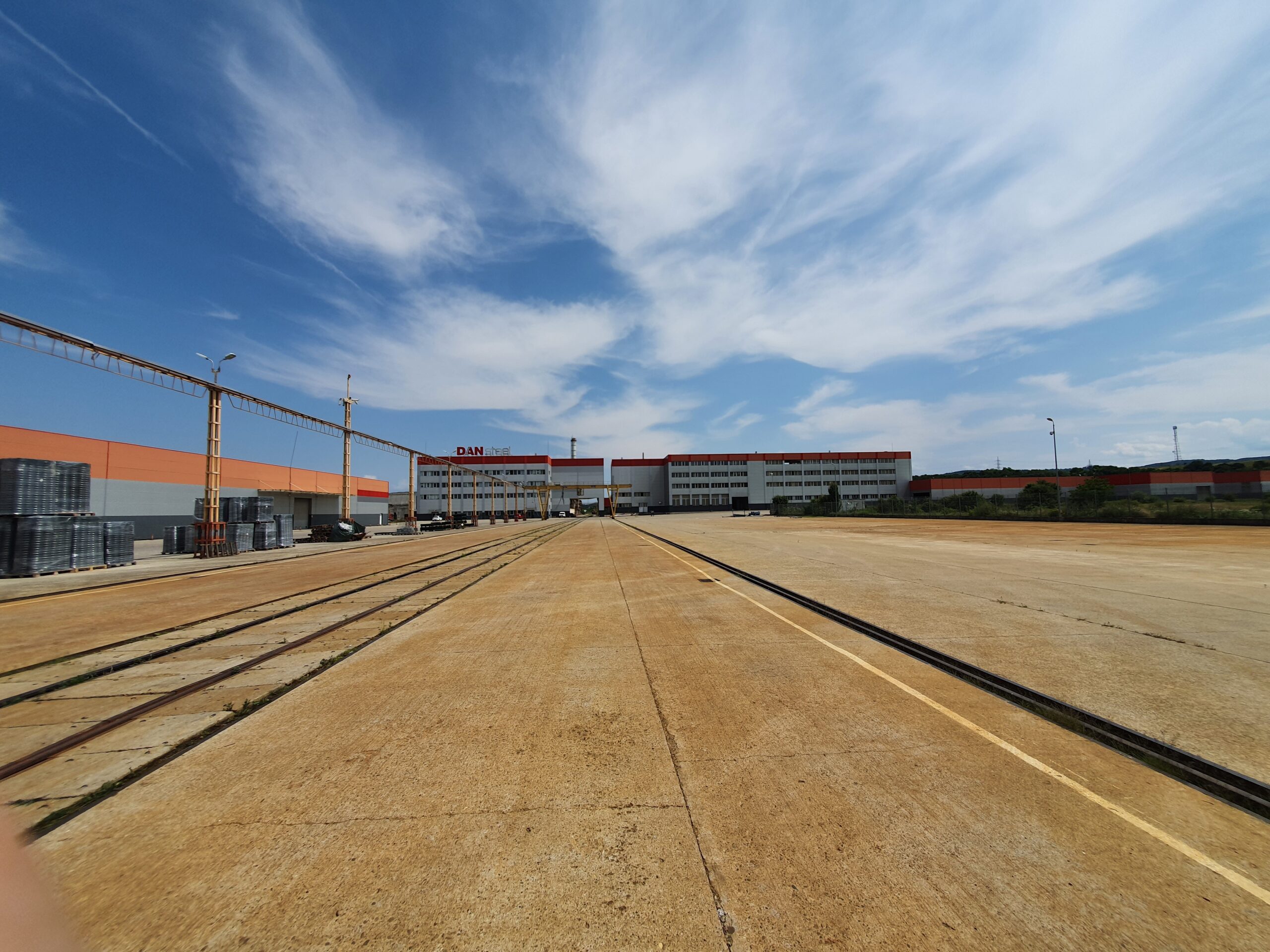 Fabrica de sârmă Dan Steel Group din Beclean, în procedură de faliment, caută investitori