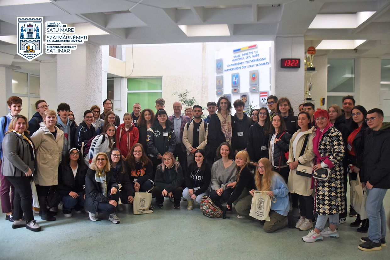 Vizită inedită la Primăria Satu Mare