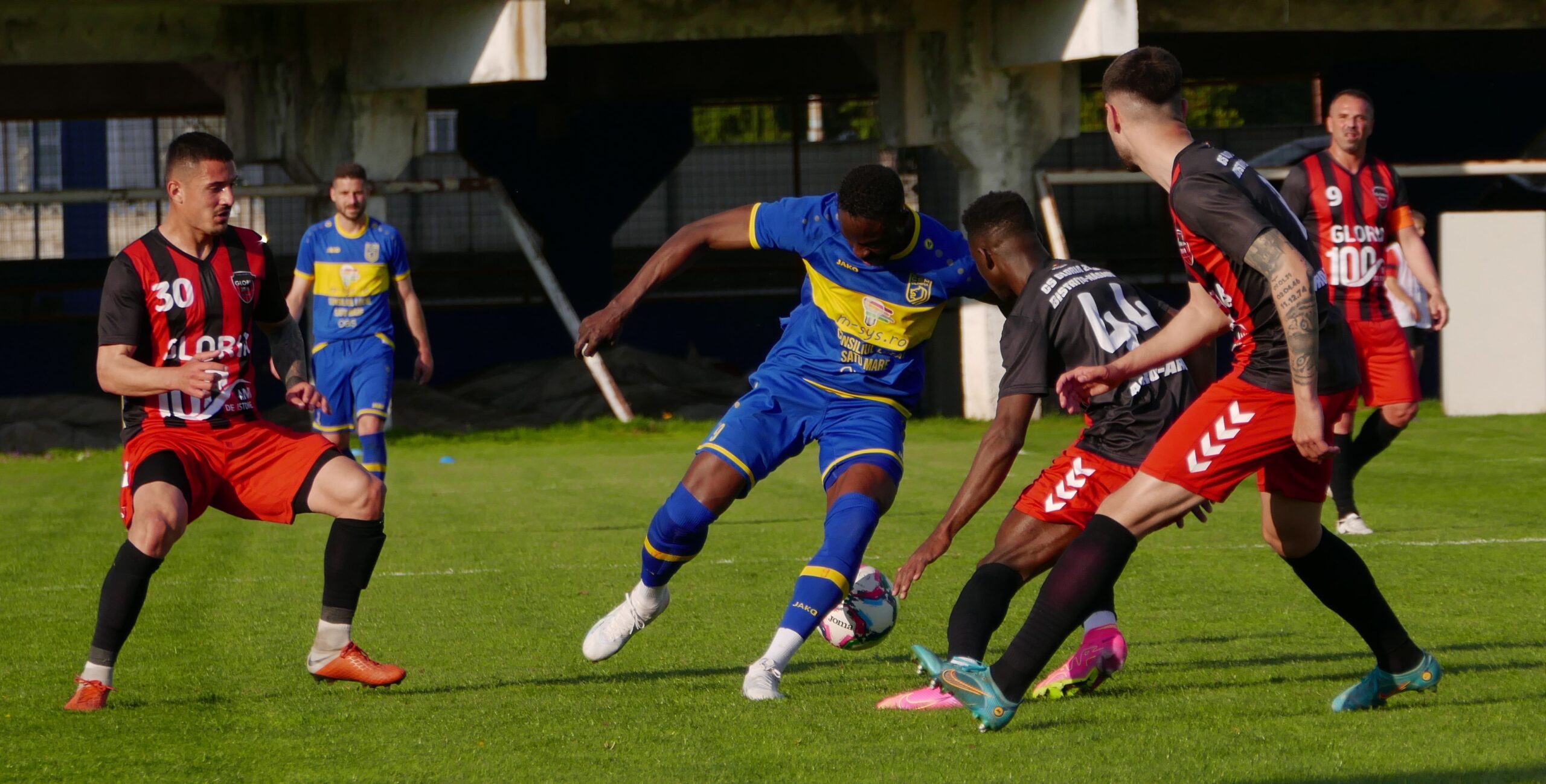 Doar cu un Mansour nu se face primăvară!