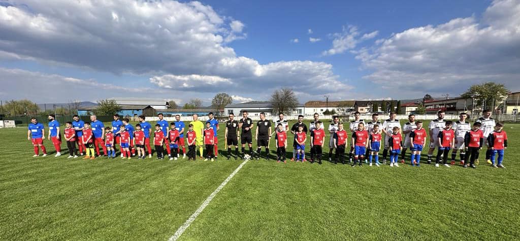 Remiză spectaculoasă în primul meci din play-off