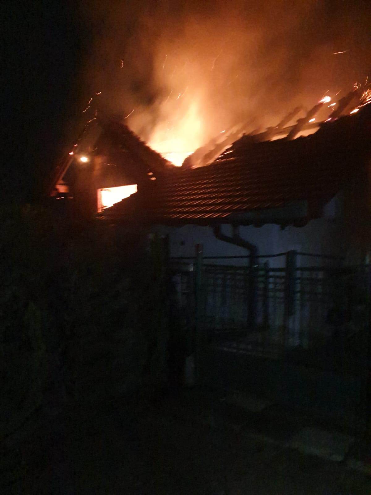 Incendiu de amploare în Țara Oașului